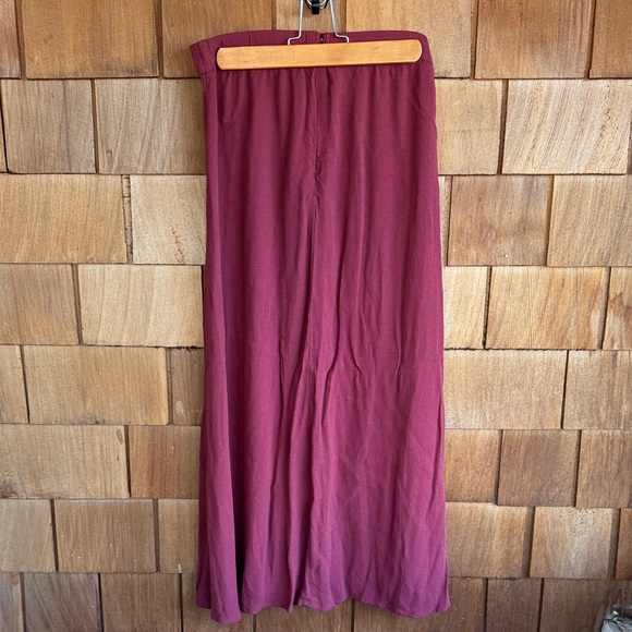 Quince Burgundy Maxi Skirt - Picture 3 of 6